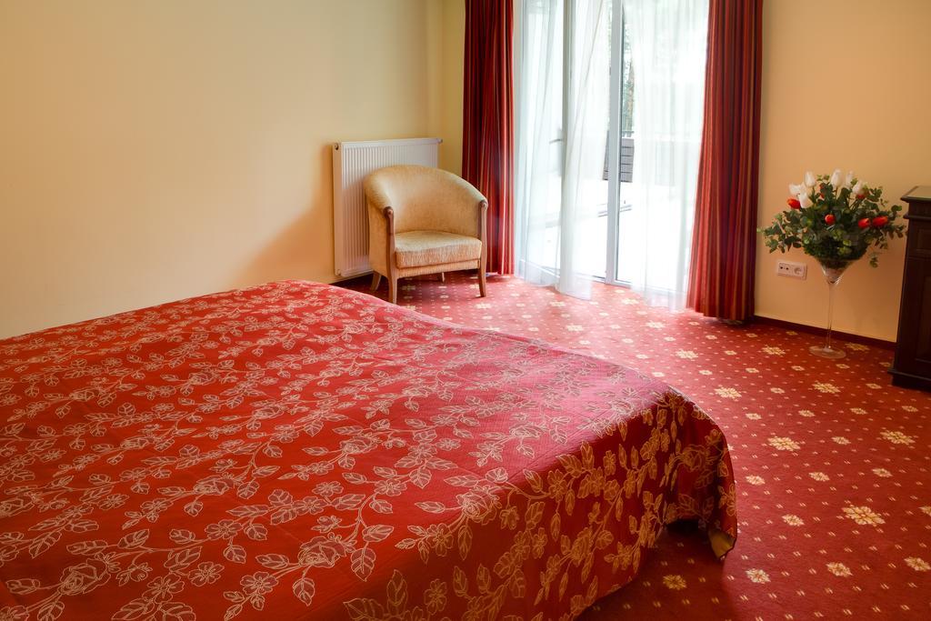 Hotel Sonata Birstonas Ngoại thất bức ảnh