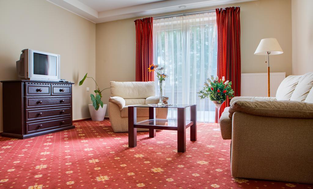 Hotel Sonata Birstonas Ngoại thất bức ảnh